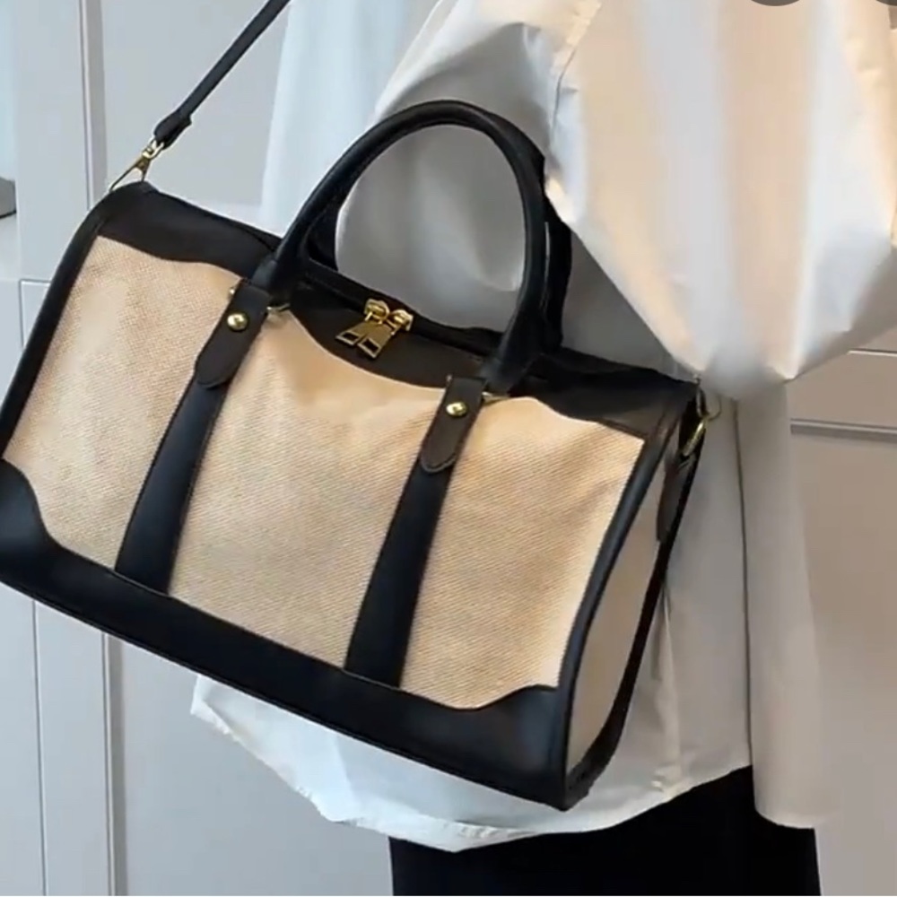 Vintage Inspired Boston Bag Detachable Straps - Picture 3 of 3